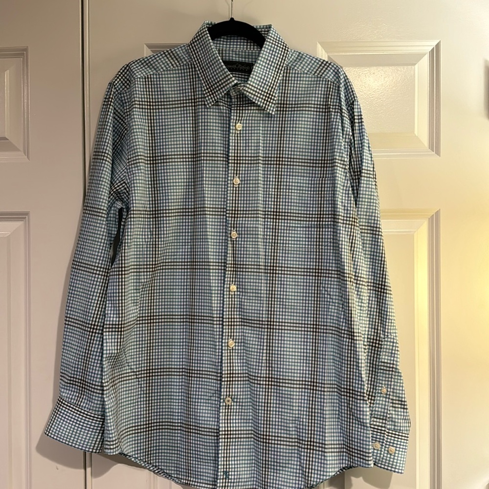Men’s dress shirt, size L. Barely worn. Shades of blue and gray.